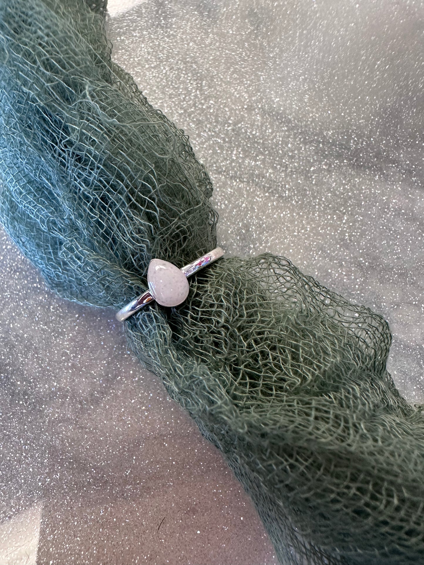 Teardrop ring